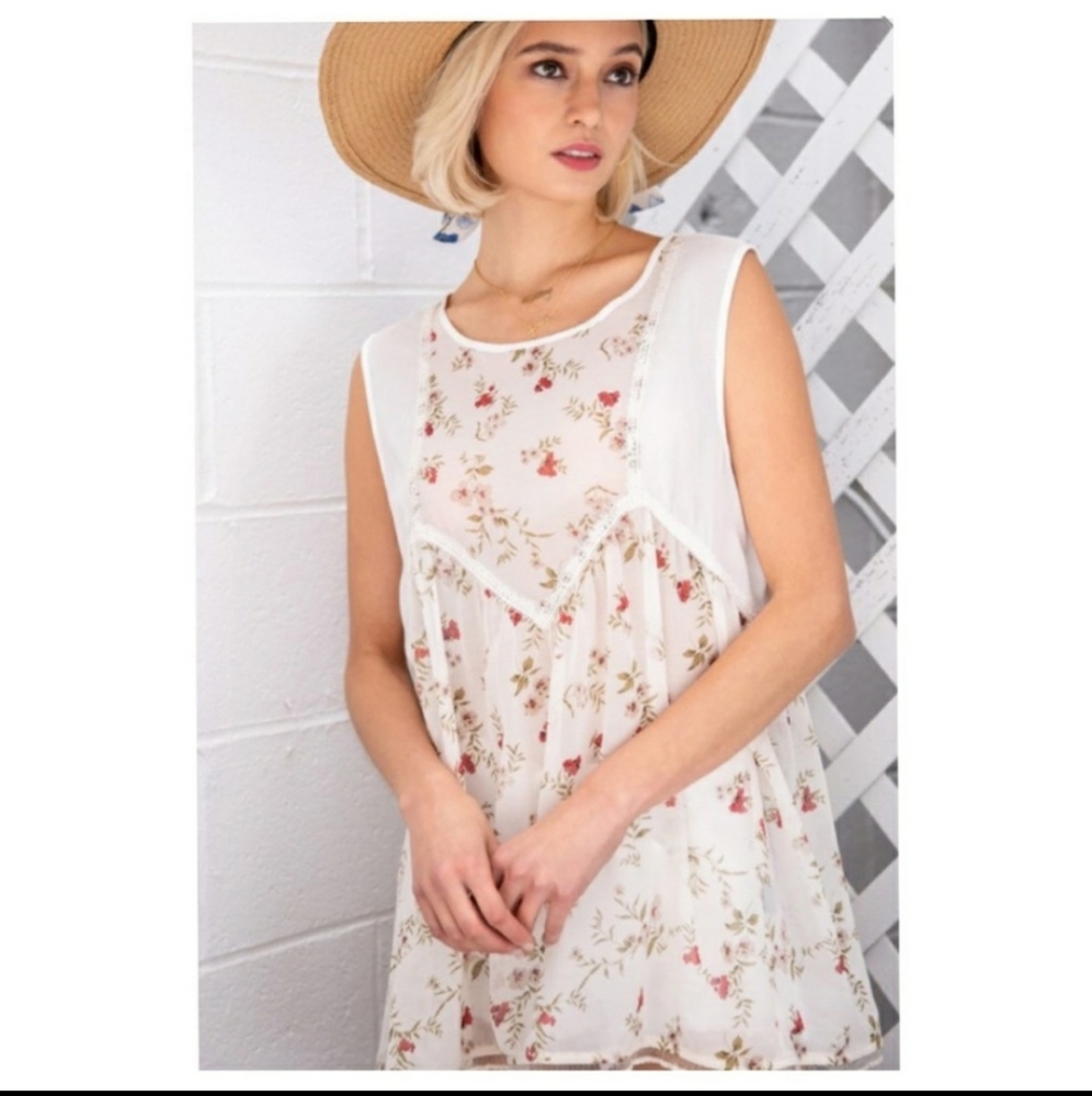 POL Plus One Spring flloral babydoll woven sheer layered top - Picture 5 of 9